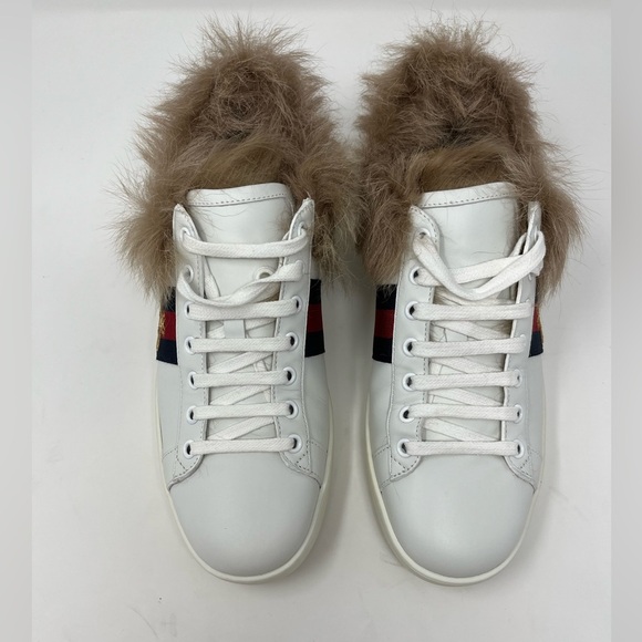Gucci Ace Sylvia Web Stripe Bee Sneaker in White with wool fur size 39 EU 8.5 US - Picture 1 of 10